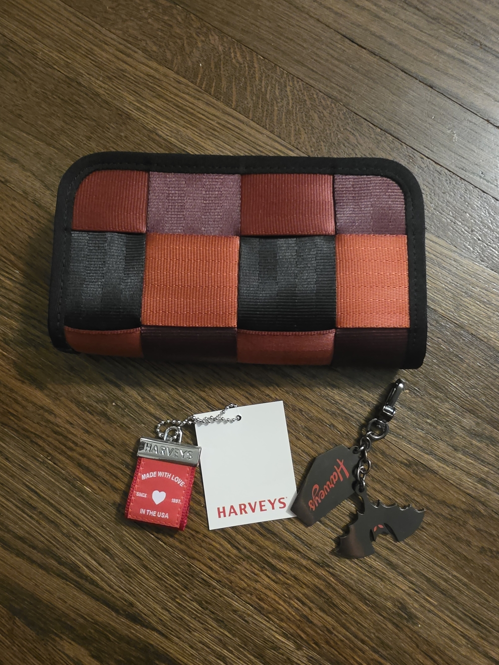 Harveys Red, Burgundy and Black Classic Wallet In Bat/Damask - Picture 2 of 3